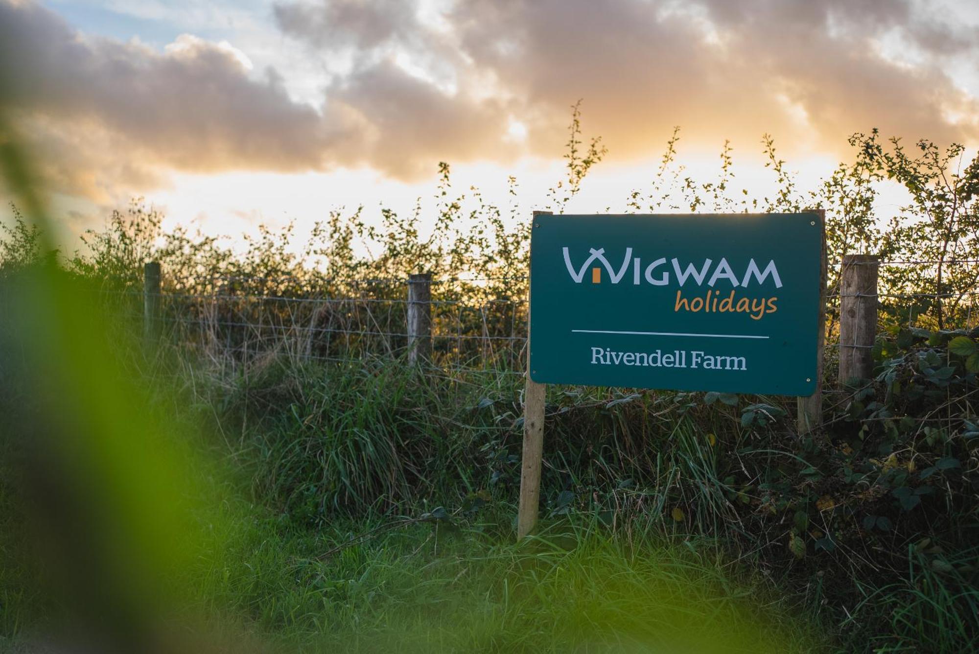 Rivendell Farm By Wigwam Holidays Carmarthen Exterior foto